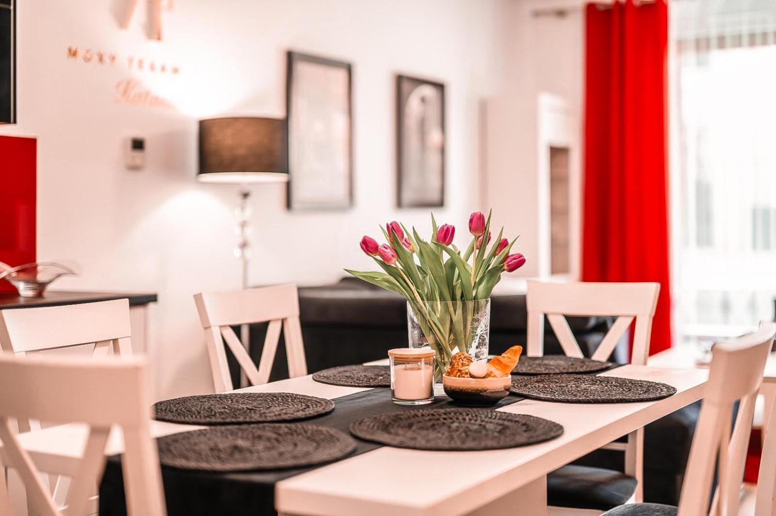 Katania Moxy Te&Am Cracow Apartment คราคูฟ ภายนอก รูปภาพ