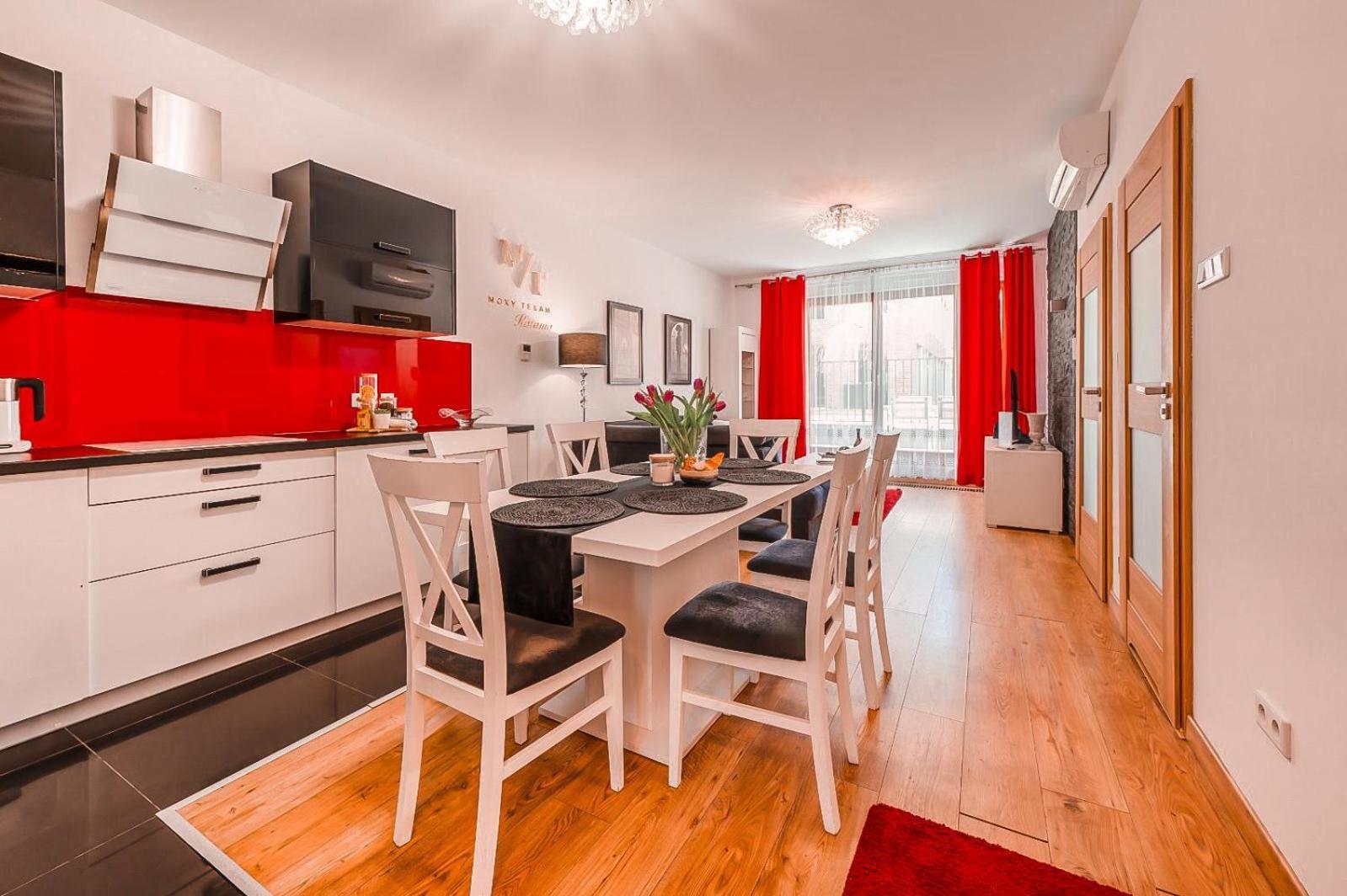 Katania Moxy Te&Am Cracow Apartment คราคูฟ ภายนอก รูปภาพ